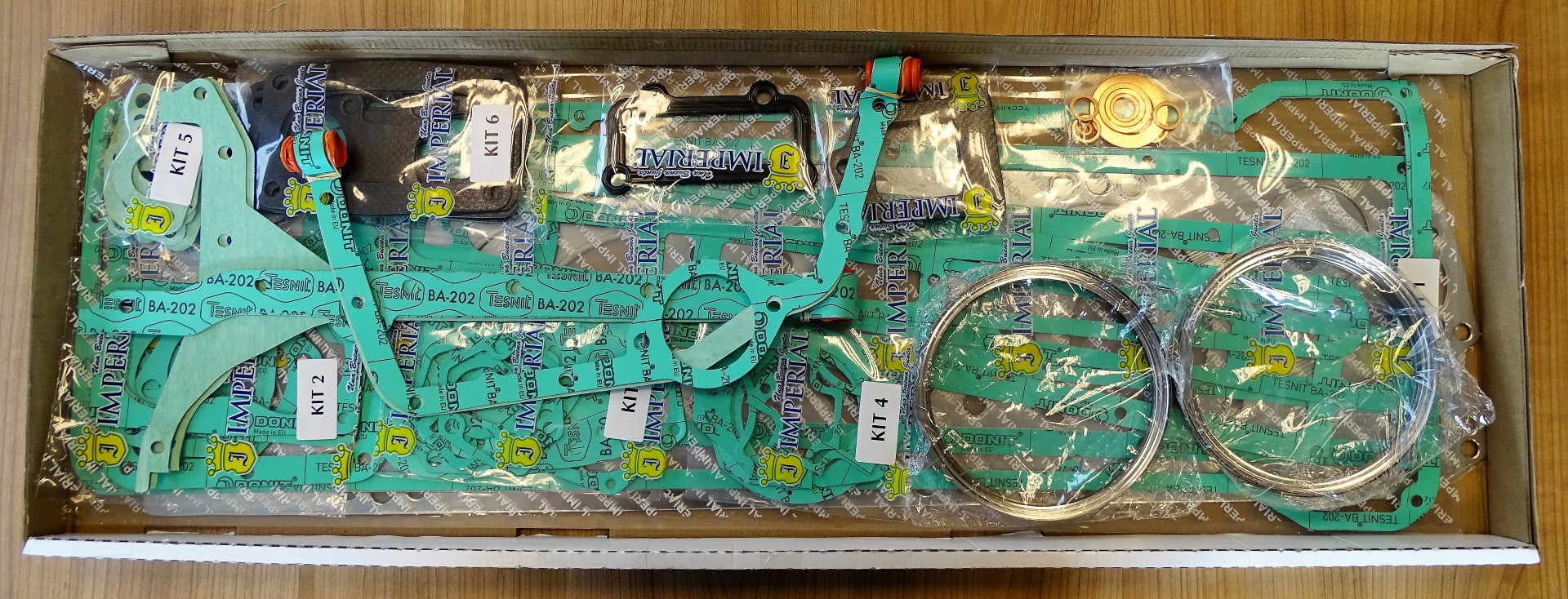 Brand new engine gasket sets for FORD V8 GAA / GAF / GAN: - Image 3