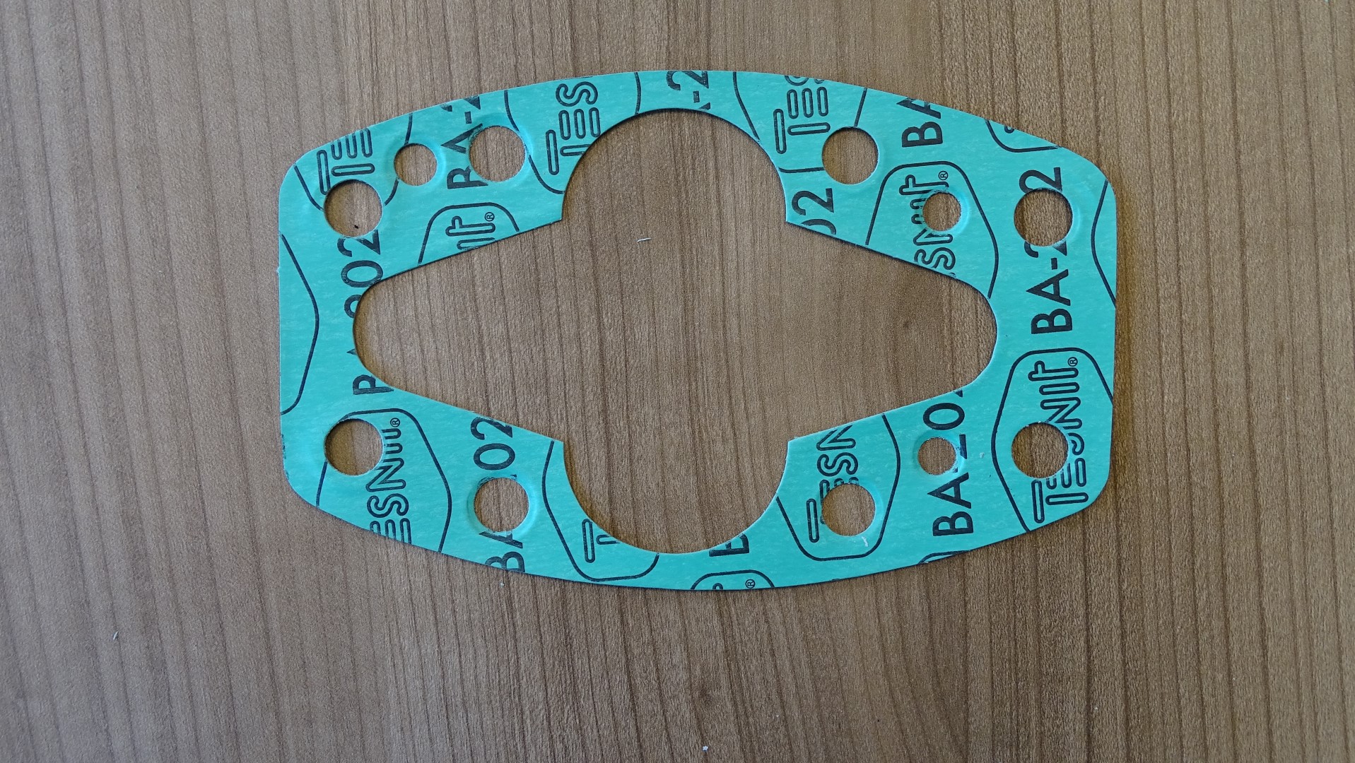 Brand new engine gasket sets for FORD V8 GAA / GAF / GAN: - Image 23